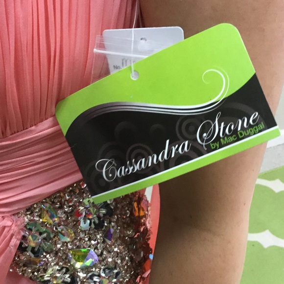 MacDuggal prom, size6 - Picture 4 of 4